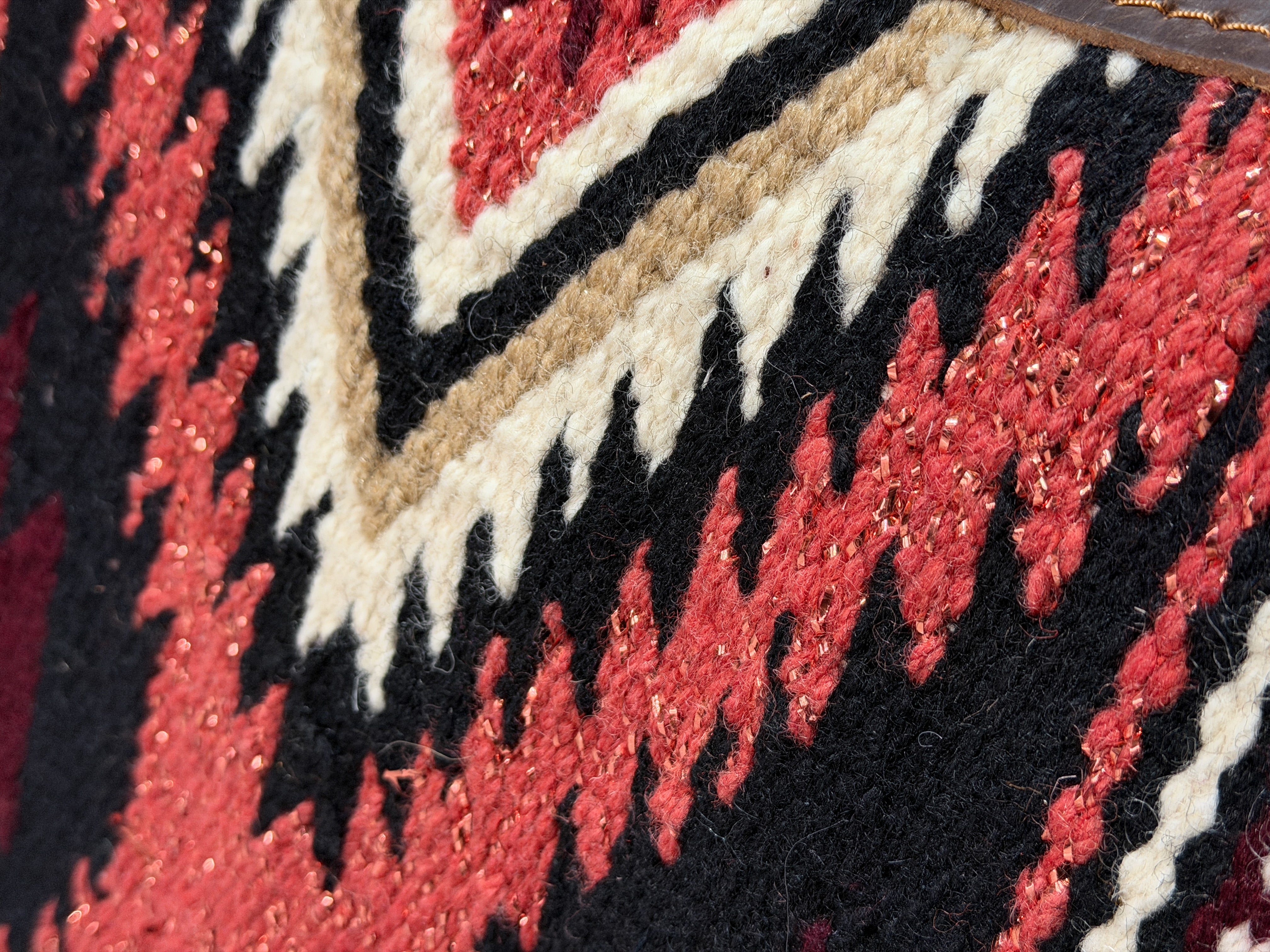 2in1 Ranch | contoured western pad | Crimson Code