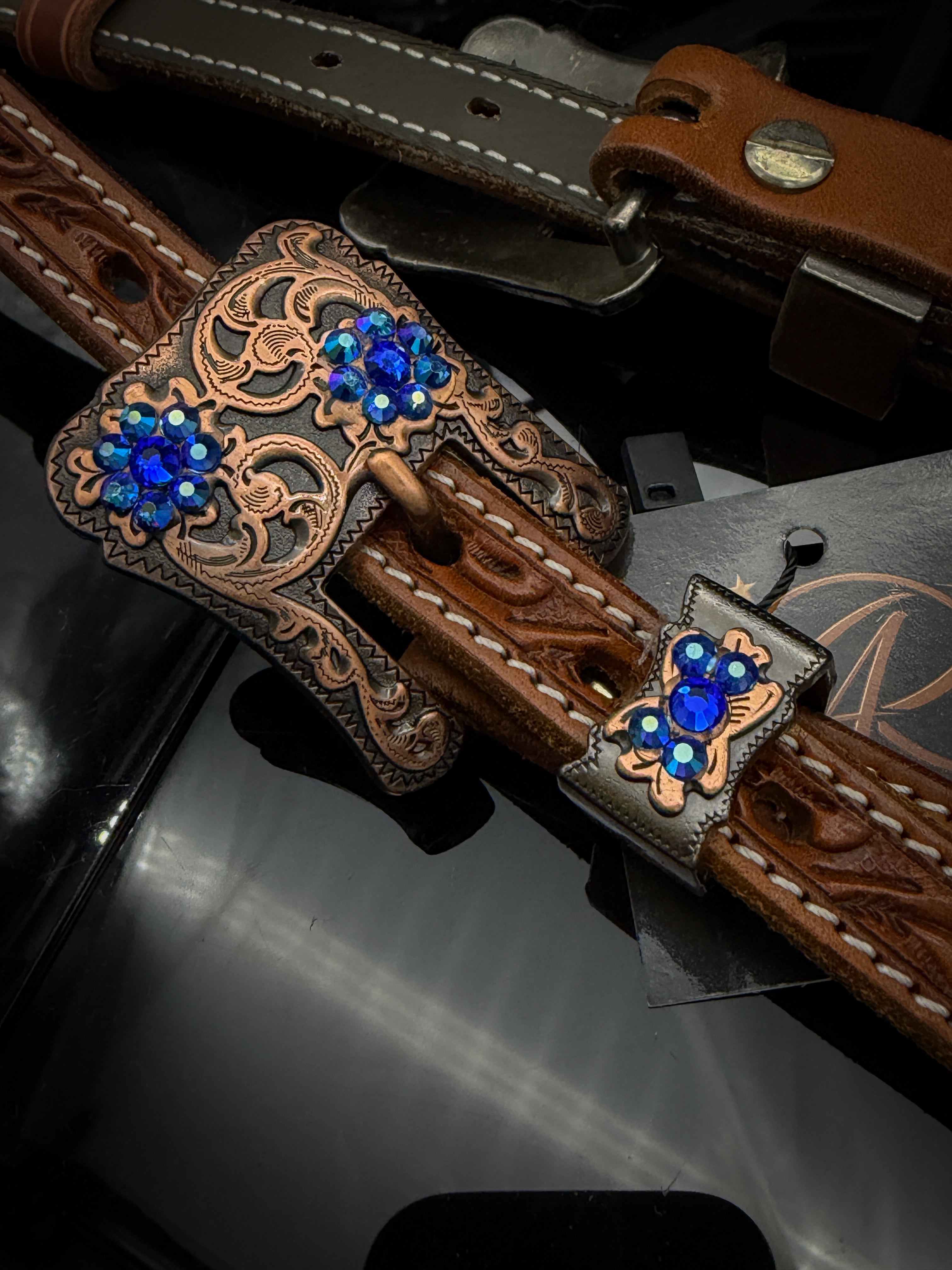 Premium | Chestnut flower tooled western hoofdstel | Copper & Blue