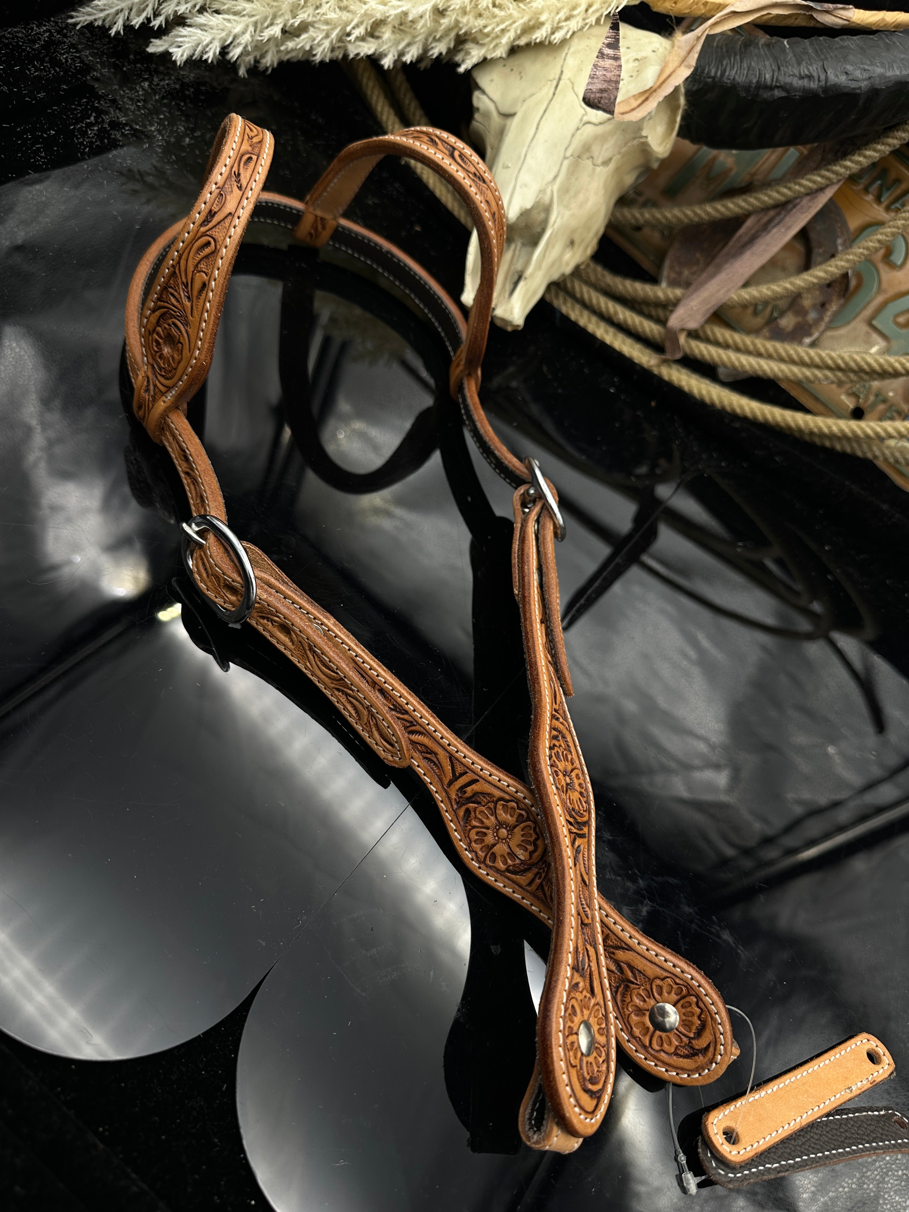 Basic | Antique russet | Floral tooled western hoofdstel