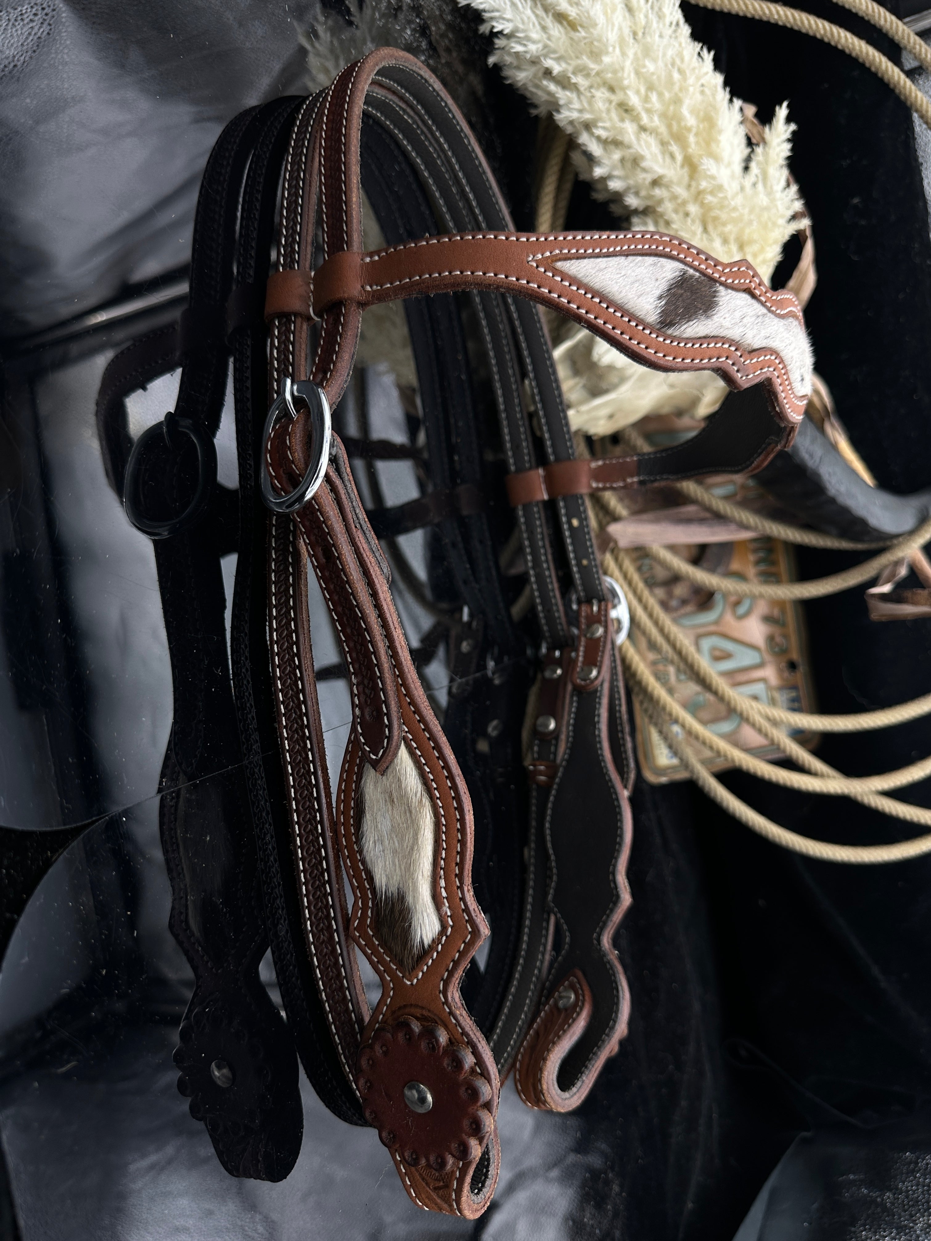 Basic | Cestnut | Frontriem & keelriem | Cowhide western hoofdstel