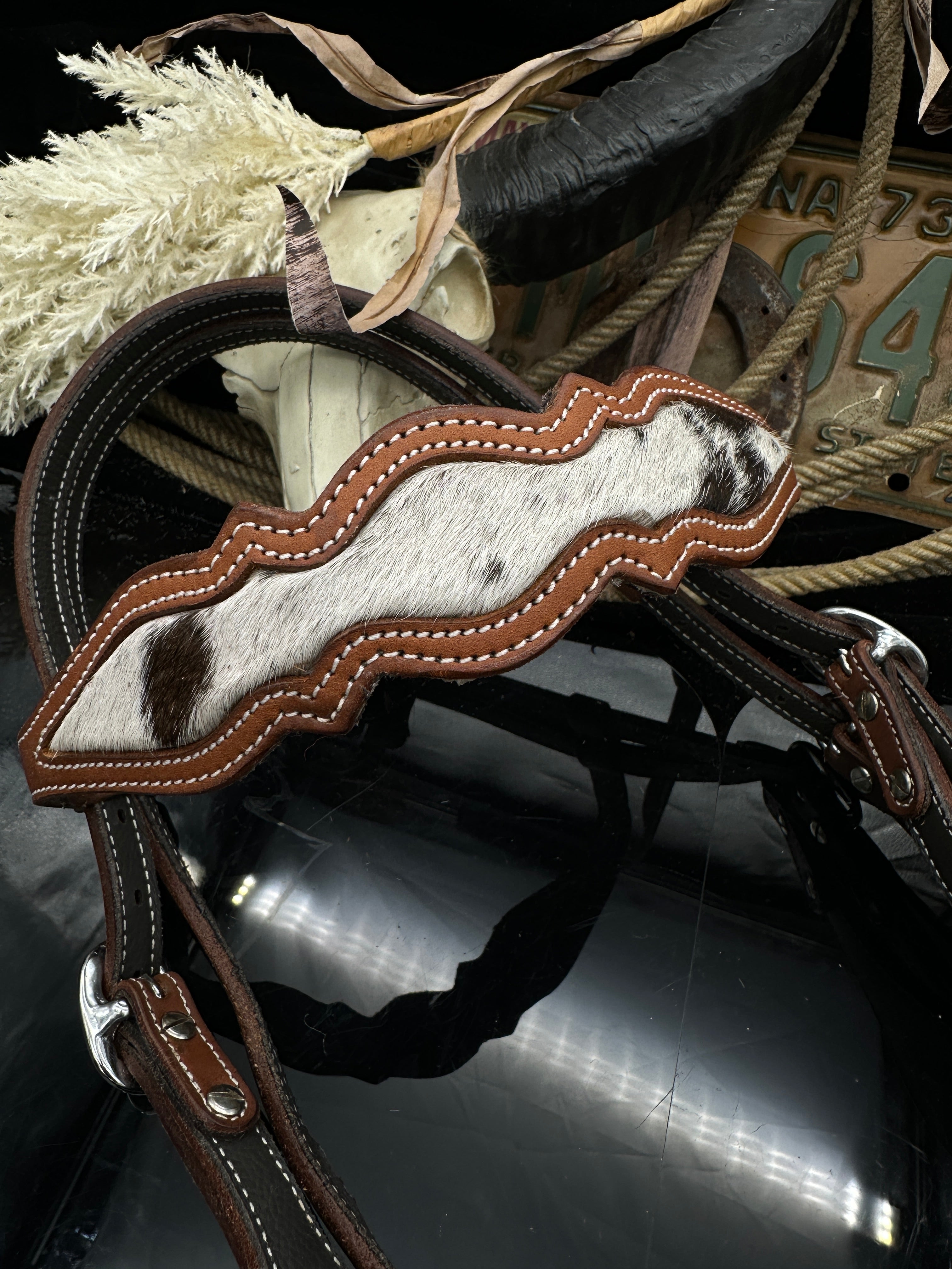 Basic | Cestnut | Frontriem & keelriem | Cowhide western hoofdstel