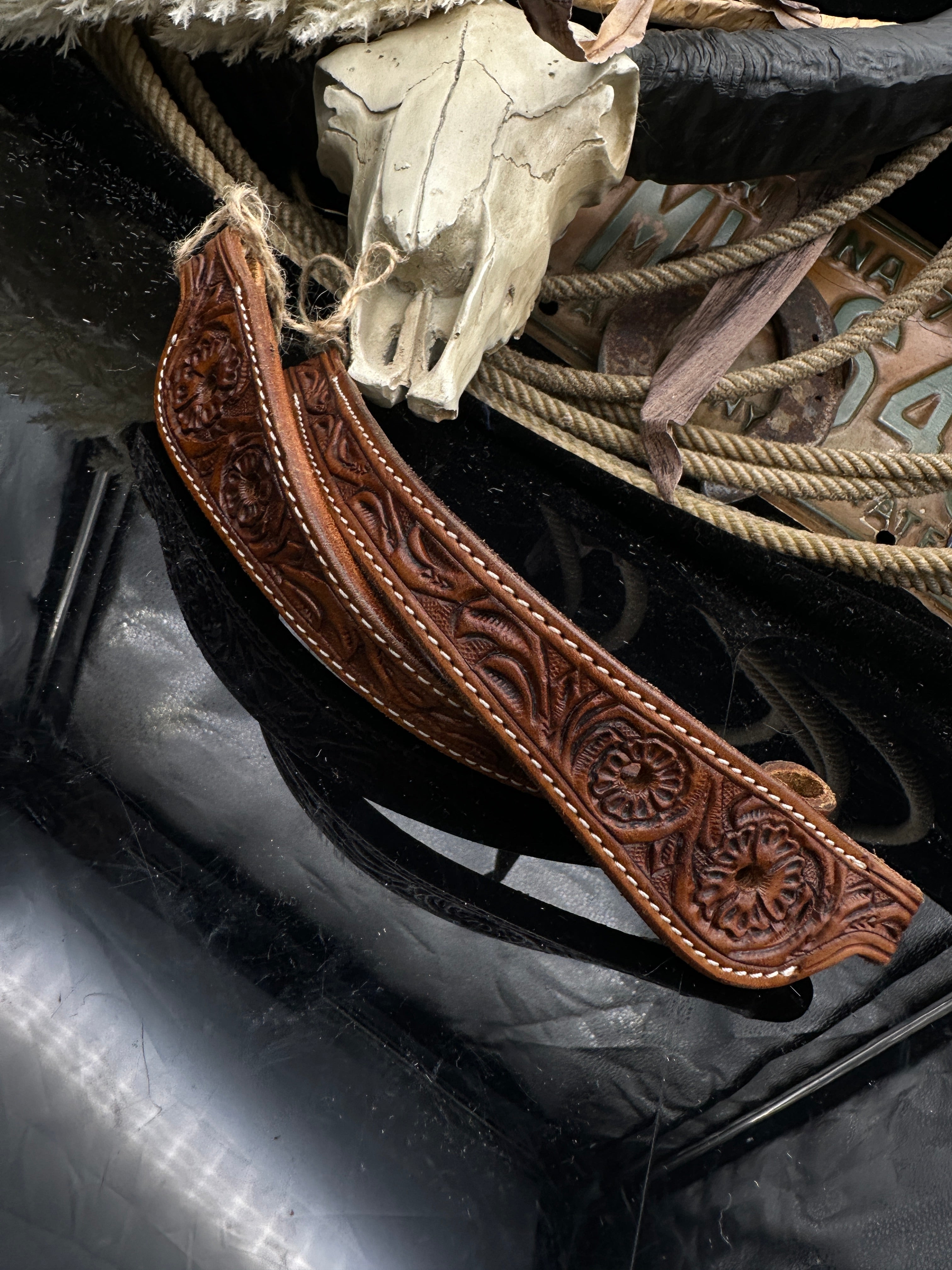 Leren western oortjes | Floral tooled | Chestnut, Antique russet & Dark chestnut