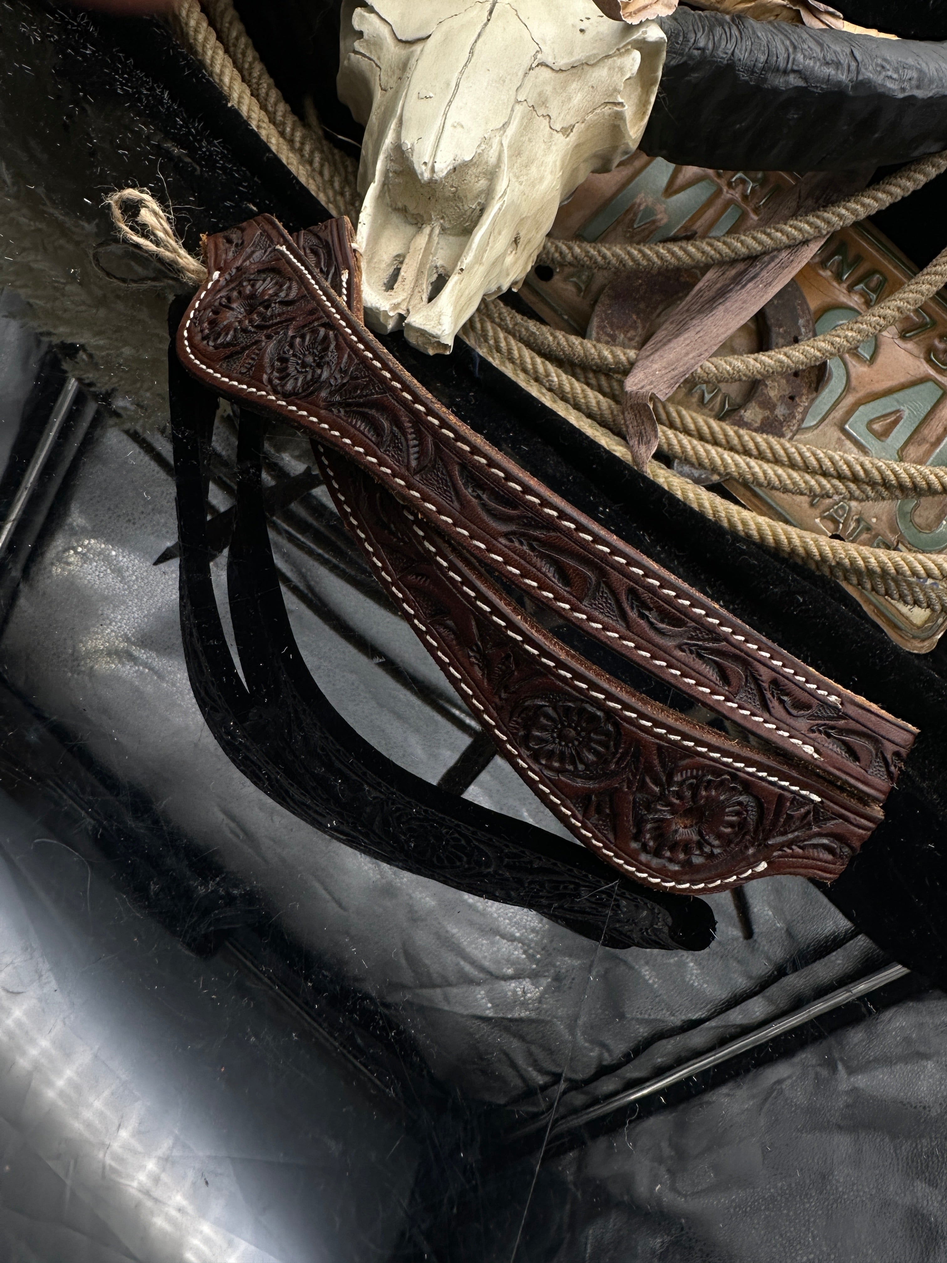 Leren western oortjes | Floral tooled | Chestnut, Antique russet & Dark chestnut