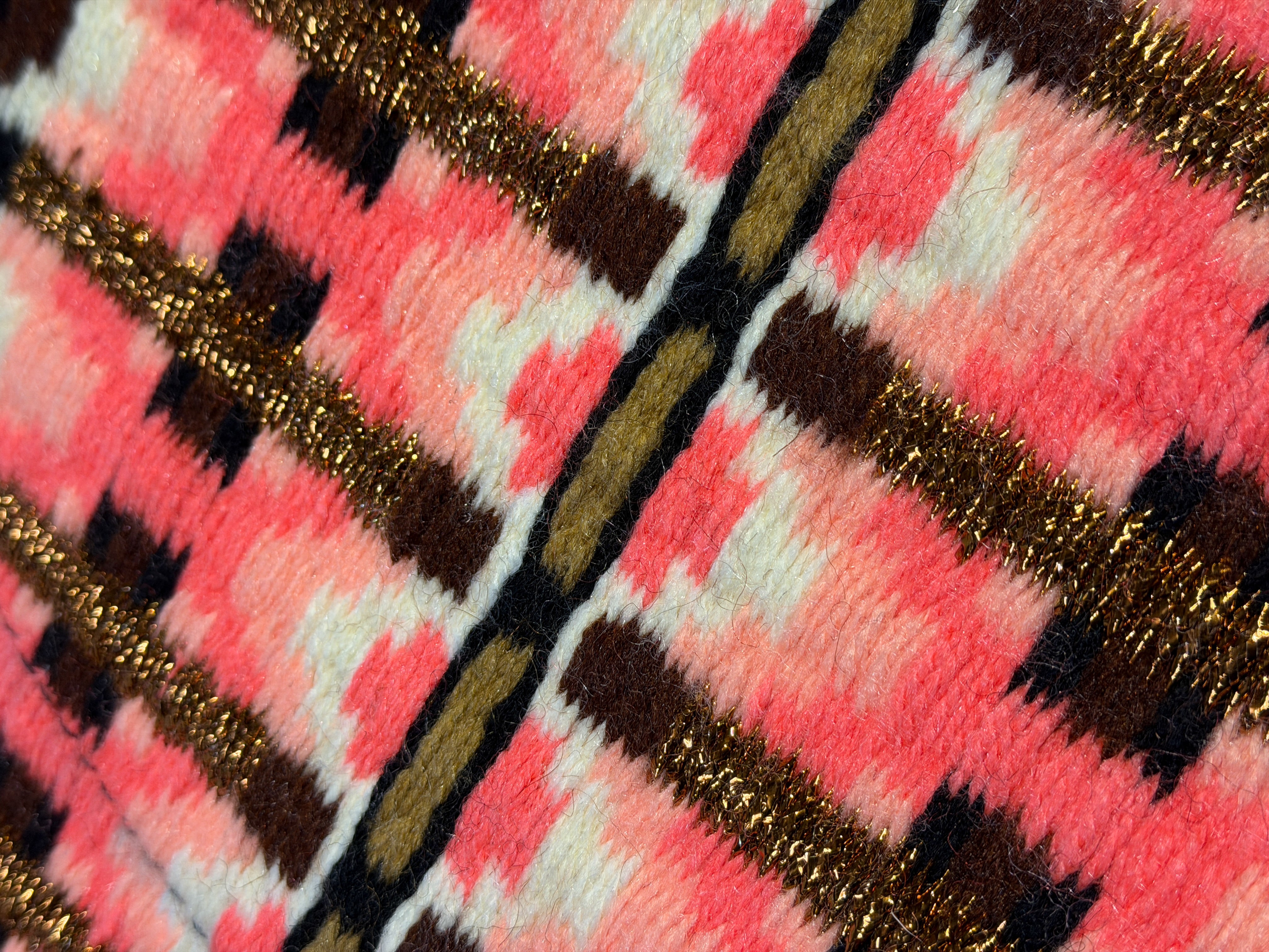 2in1 Show | contoured western pad | Coral Canyon