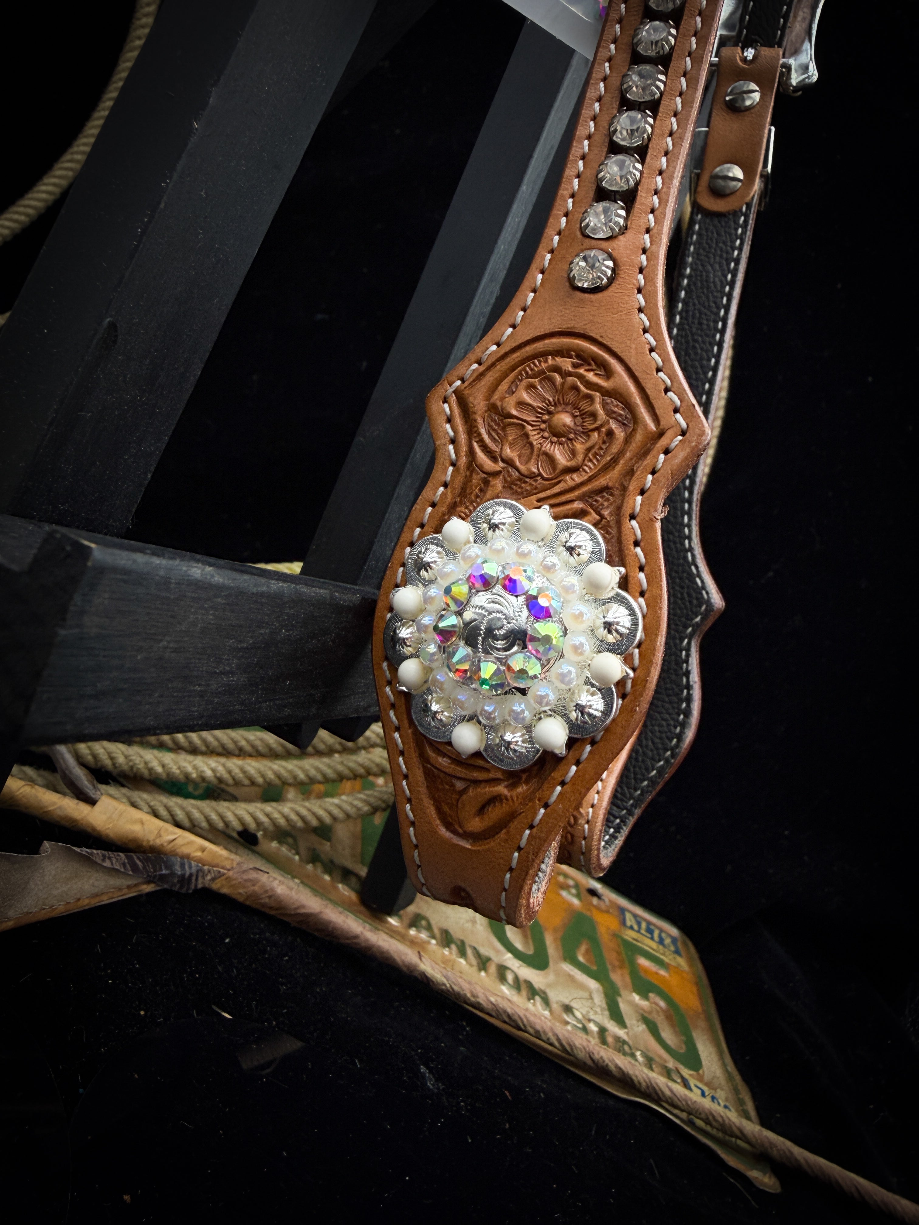 Premium | White Turkoois & Crystal AB | Russet Western Hoofdstel