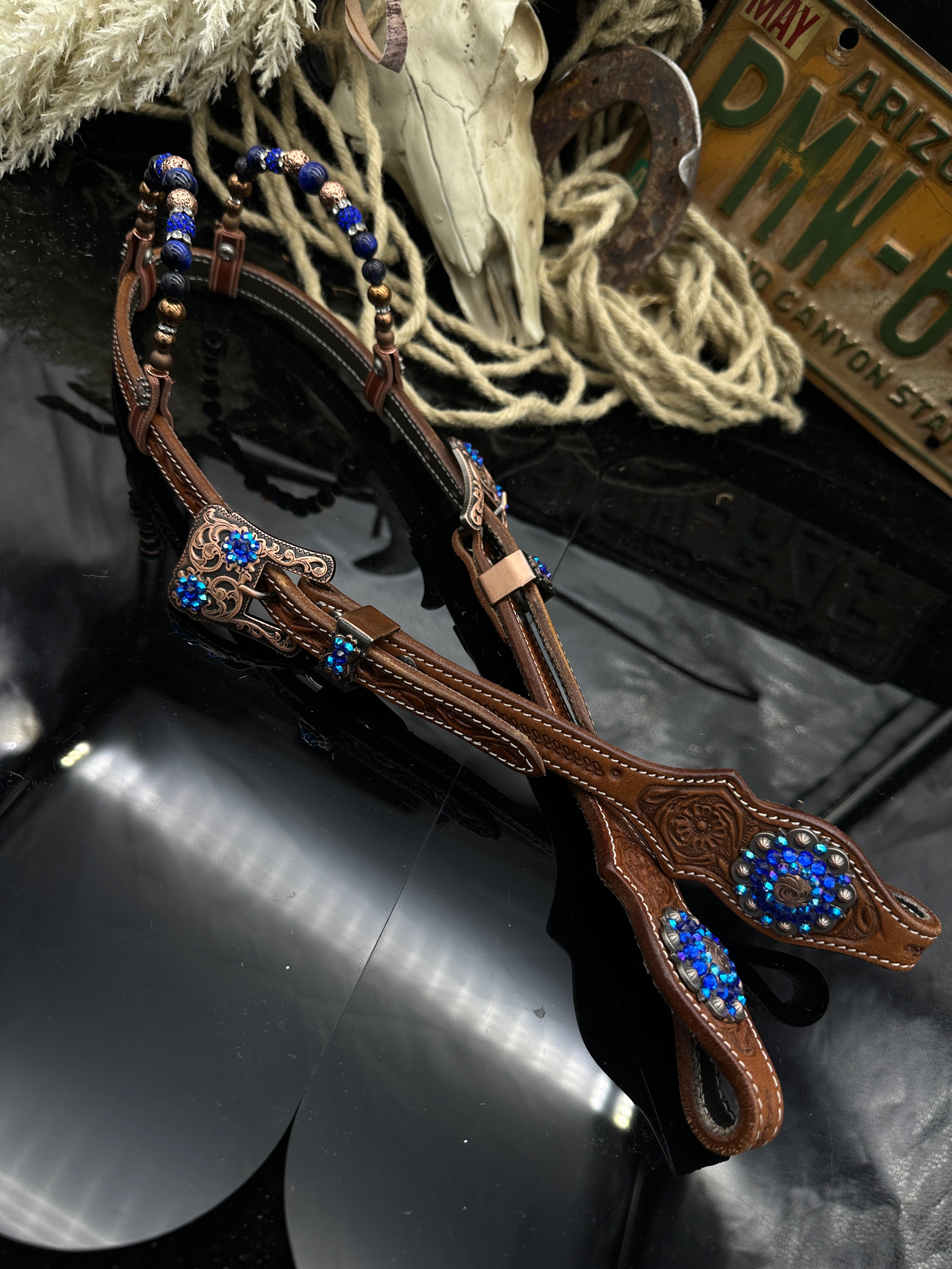 Premium | Chestnut flower tooled western hoofdstel  | Copper & Blue