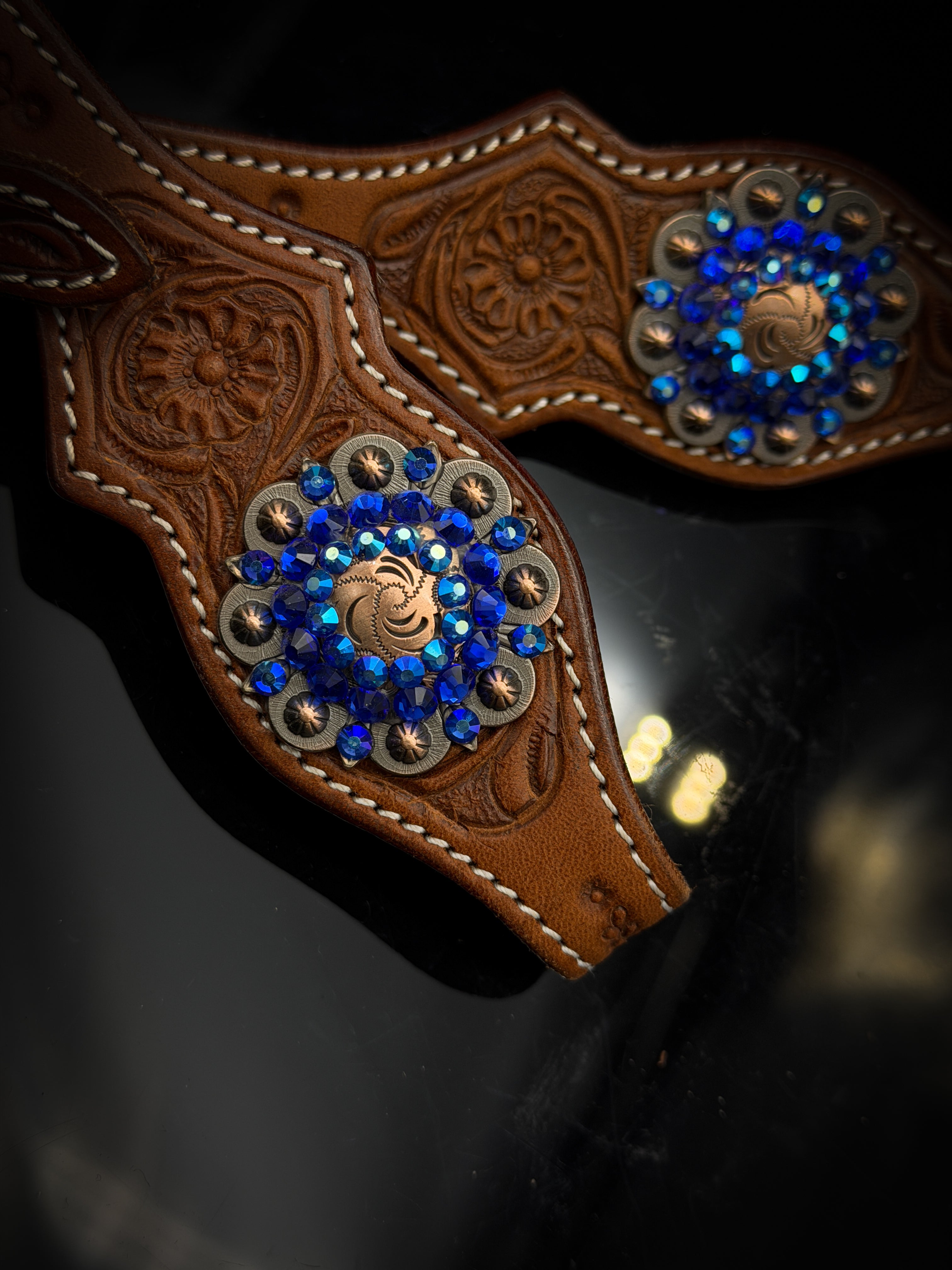 Premium | Chestnut flower tooled western hoofdstel  | Copper & Blue