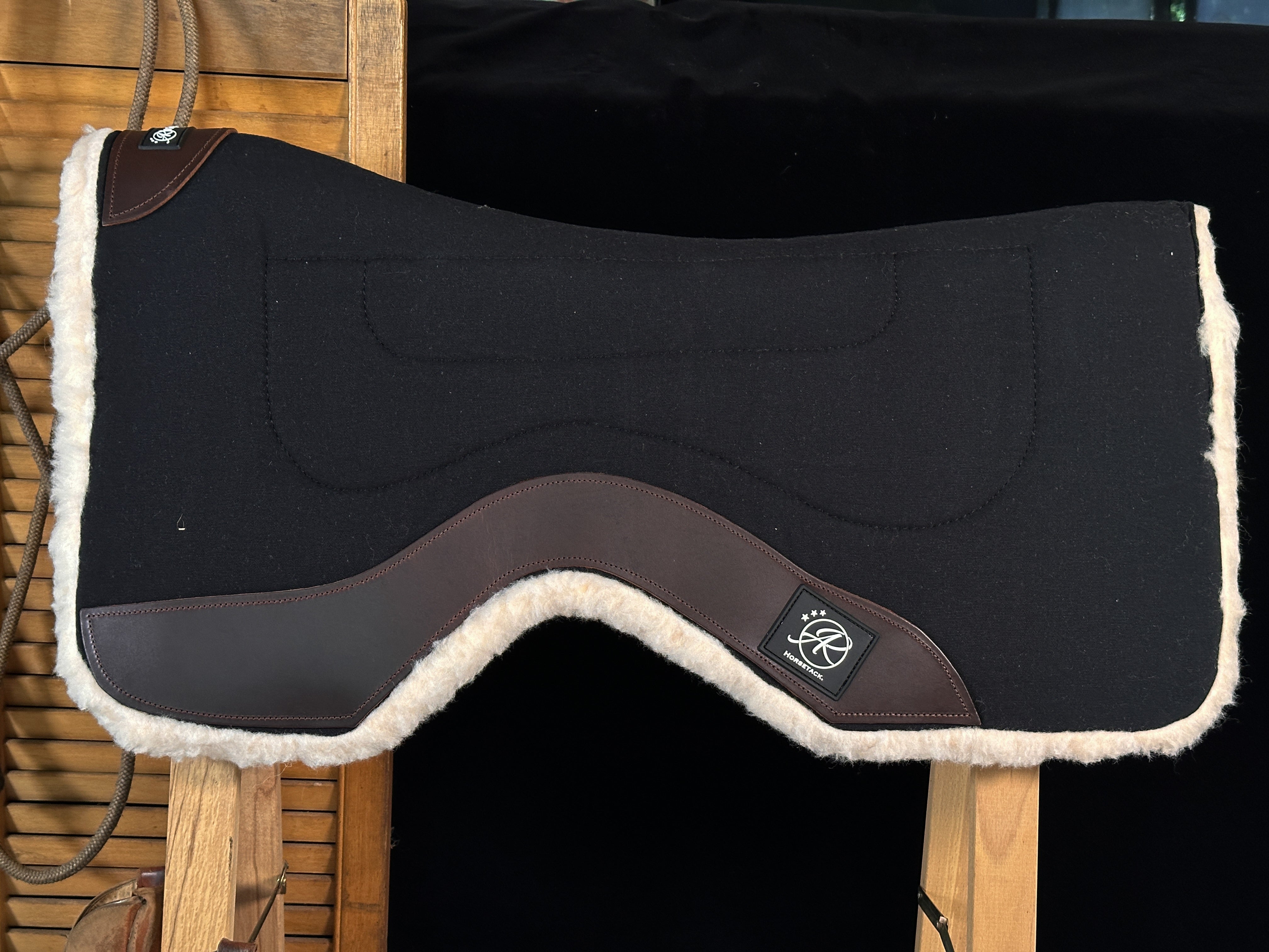 Basic Work Pad | Leg Cut Edition | Black