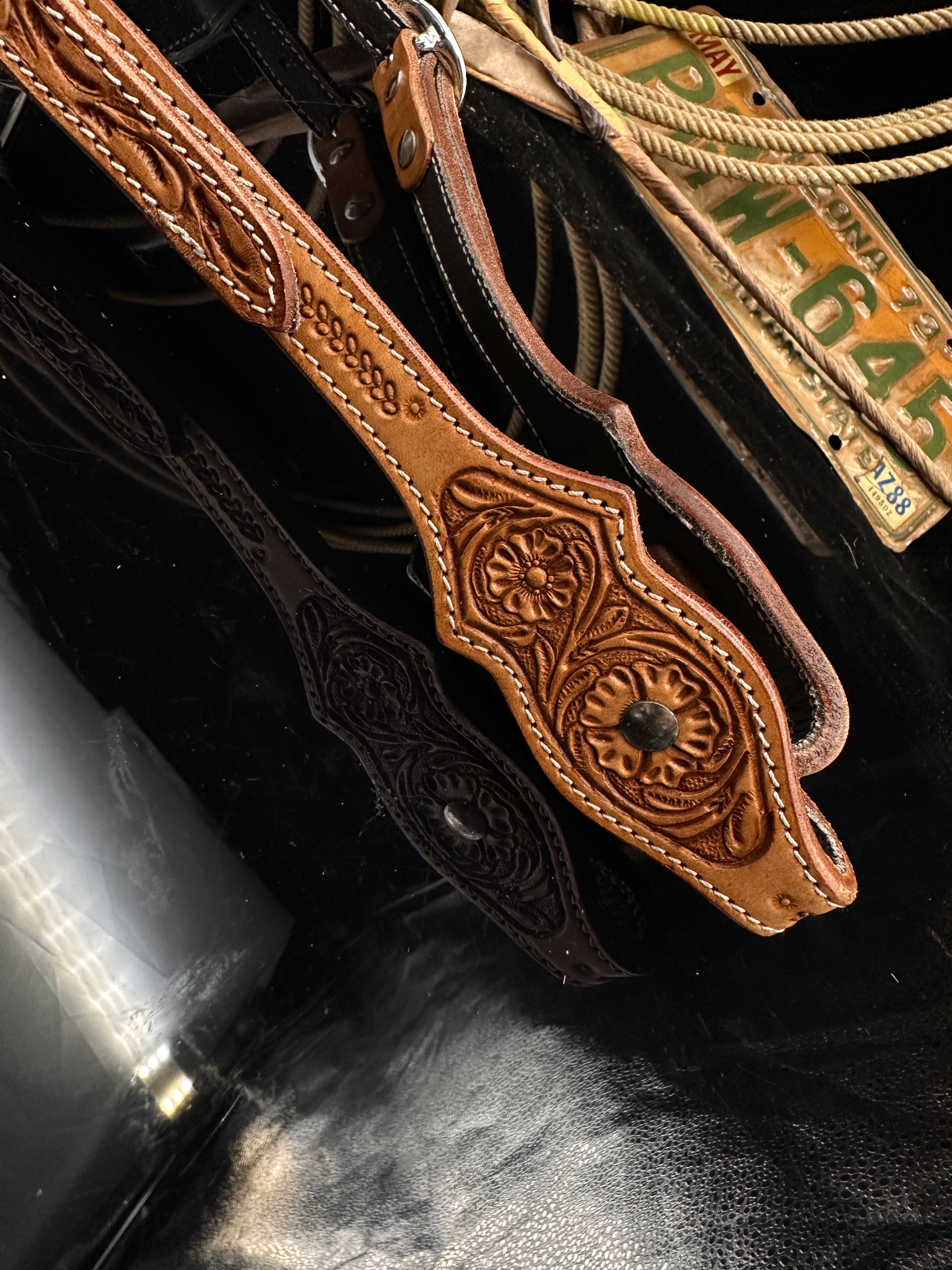 Basic | Russet 2 tone| Floral tooled western hoofdstel