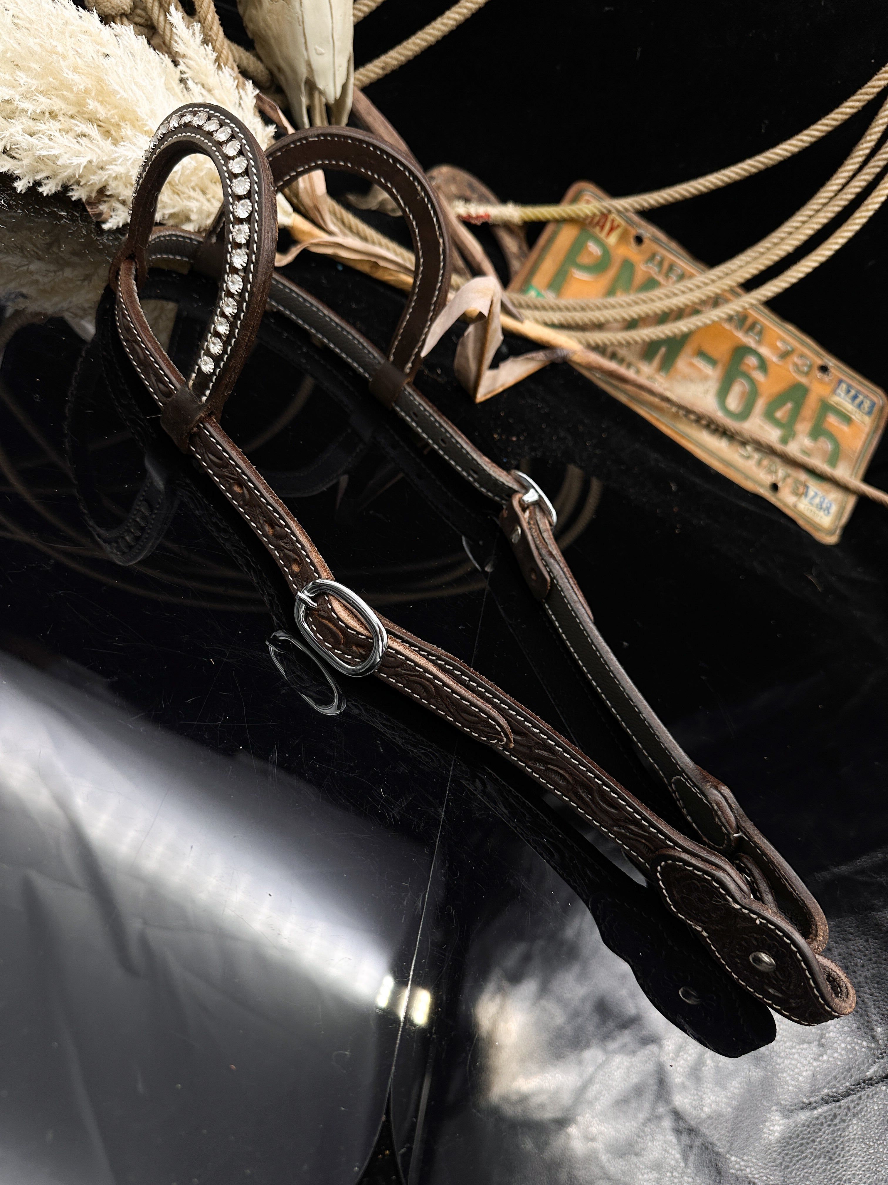 Basic | Dark Chestnut | Floral tooled western hoofdstel