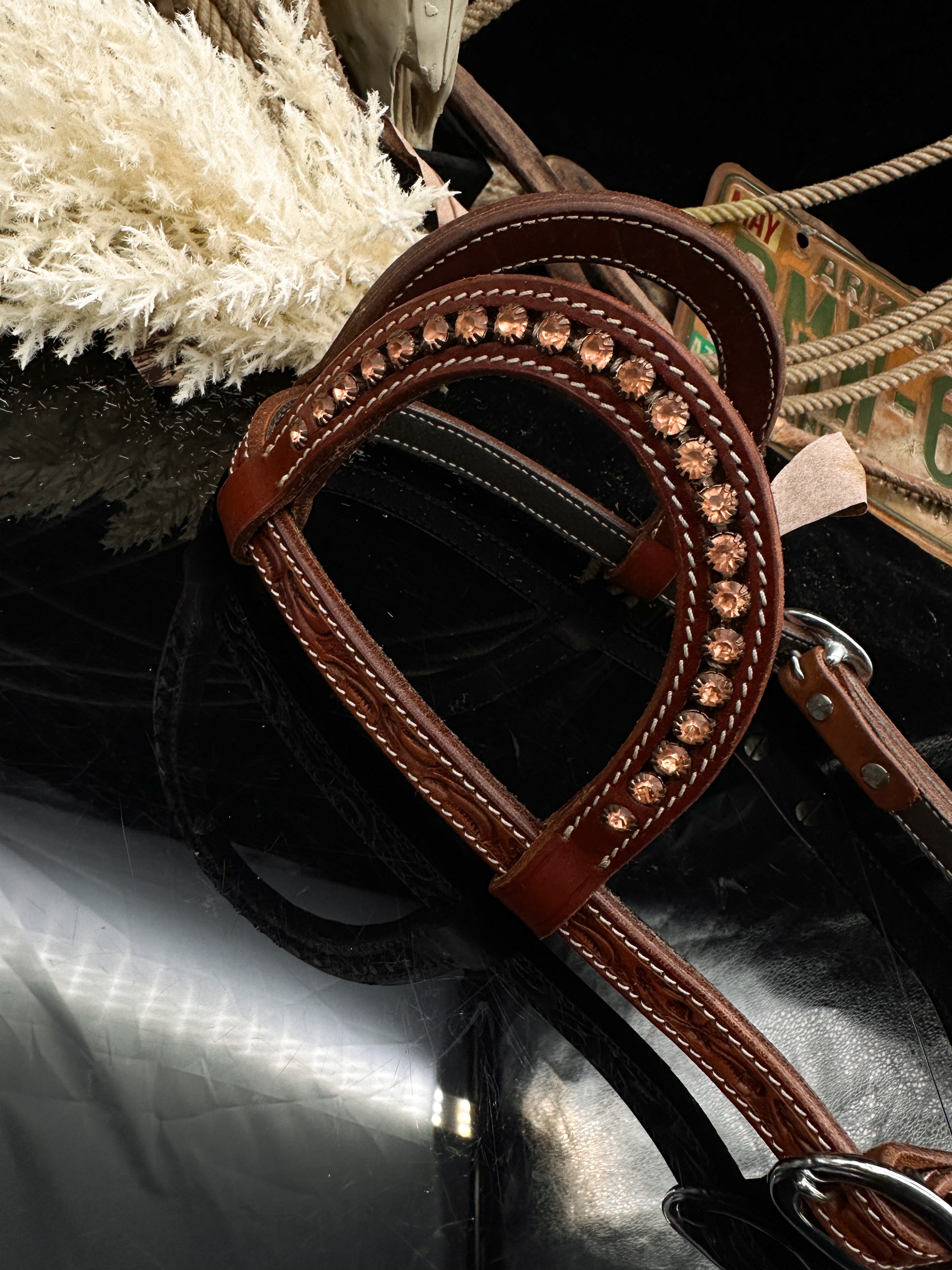 Basic | Antique Chestnut | Peach | Floral tooled western hoofdstel