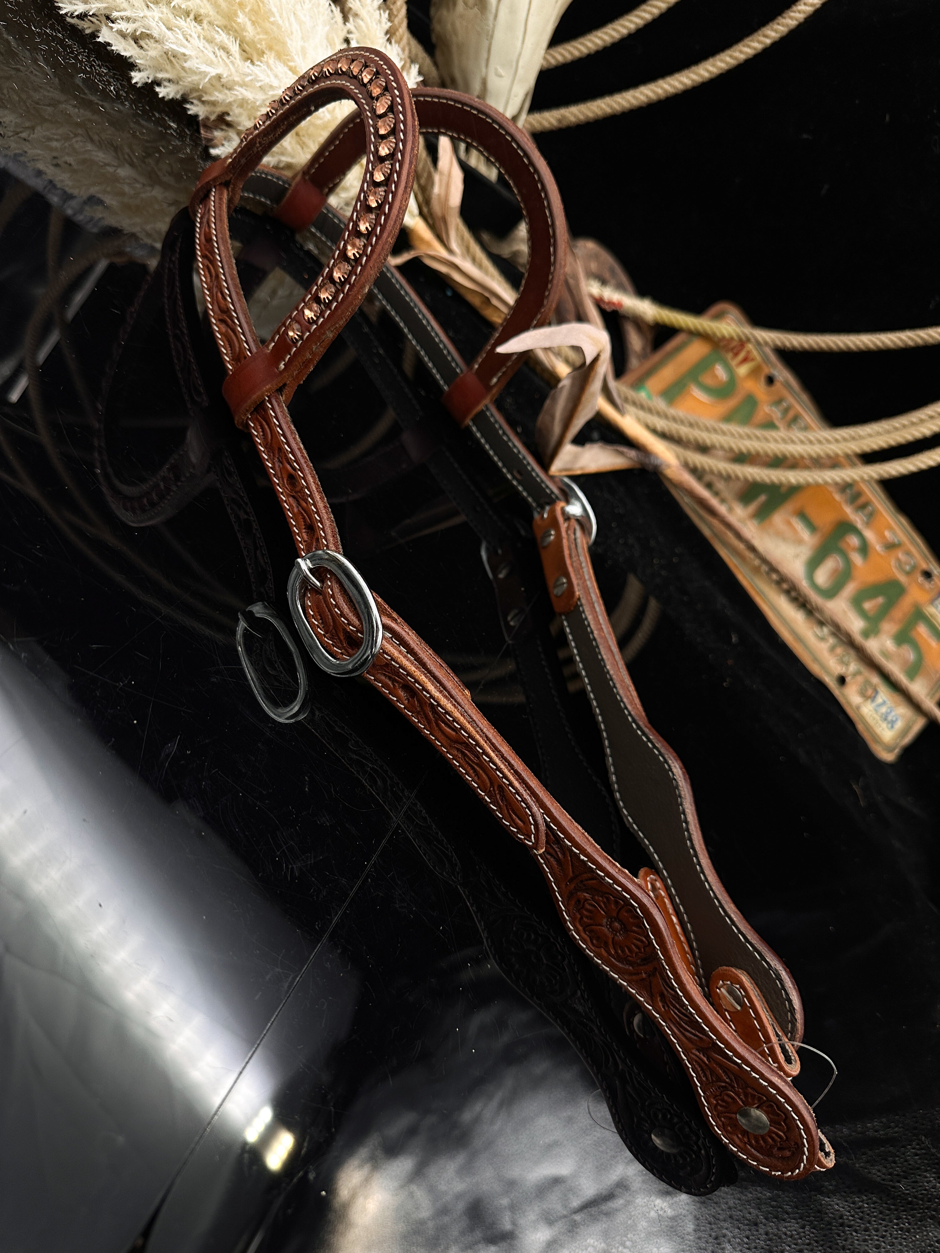 Basic | Antique Chestnut | Peach | Floral tooled western hoofdstel